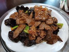 -金卯白肉罩火烧
