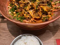 -成都你六姐·牛肉冒菜(信泰中心商场店)