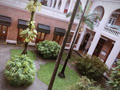-香港大学