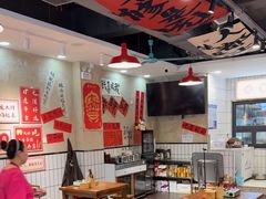 -黔有有贵州酸汤夺夺粉火锅(五味十字店)