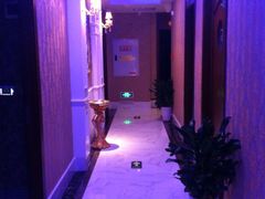 -尚足影院式足疗·住宿·美食(解放碑店)