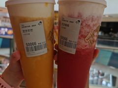 -喜茶(杭州滨江宝龙店)