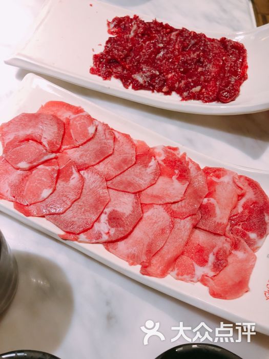 左庭右院鲜牛肉火锅(徐汇日月光店)牛舌图片 - 第3张