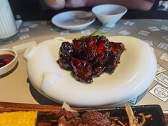 -穹六人间 people 6(岳阳路店)