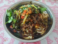 -灵山卢梅燕粉店