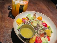 -锅炉咖啡·西餐·音乐酒厂