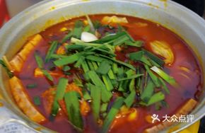 Spicy Pickled Pepper Lunch Meat Hot Pot