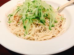 -霄汉牛三鲜湖北砂锅菜(万松园2店)