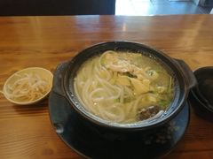 -丽虹云南过桥米线(兴工街店)