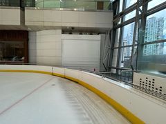 -冰纷万象滑冰场(深圳万象城店)