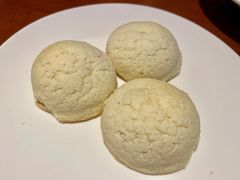 酥皮奶黄包-杭州JW万豪酒店-万豪中餐厅