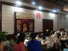 等位区-扎起市井老火锅(乐山总店)