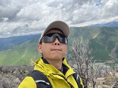 -贡嘎雪山