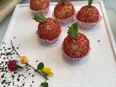 -江上荟·创意中国菜(绿地缤纷城店)