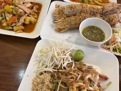 -两兄弟Song Pee Nong(2号店)