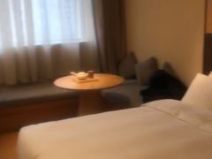 -全季酒店(成都春熙路IFS国金中心店)