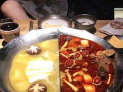红颜花胶鸡锅-湊湊火锅·茶憩(杭州湖滨银泰in77店)
