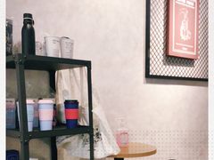 用餐区-瑞幸咖啡(龙湖北城天街北馆店)