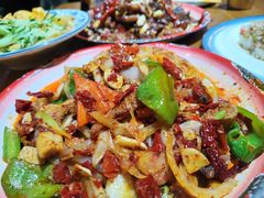 -柴窝堡22号辣子鸡·传承新疆菜