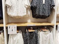 -优衣库(上海虹口龙之梦店)