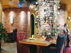 大堂-米德维奇俄式西餐厅(西六道街店)