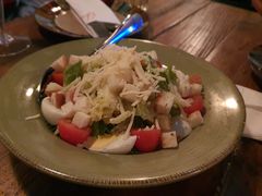 凯撒色拉配自制凯撒酱-SISTERS BAR RESTAURANT川意酒馆(嘉善老市H楼店)