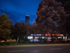 -鸿通城购物中心