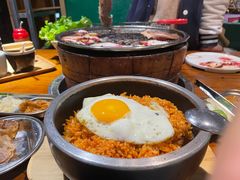 辣白菜炒饭-原始泥炉烤肉(总店)