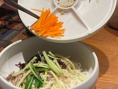 -云海肴·汽锅鸡·云南菜(天山百盛优客店)