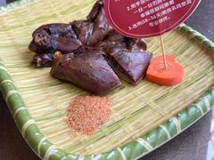 -东口码头·烧鸽子·鱼头泡饼·地方菜(金鹰悦城店)