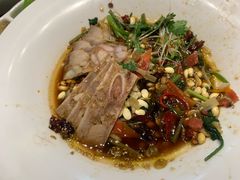 -艳阳天民俗村(公园路店)