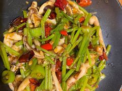 -东来菜馆•手抓海鲜家常菜•海鲜锅贴(鸽子窝店)