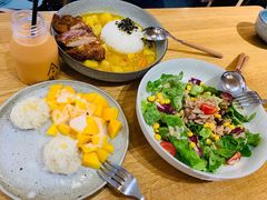 金枪鱼沙律-About Bistro關於·泰式家庭料理