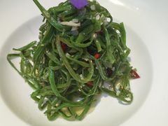 -阿瓦山寨·湘菜现炒·剁椒鱼头王(咸阳总店)