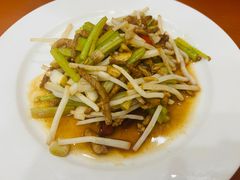 -漁耕小厨农家院(武当山店)