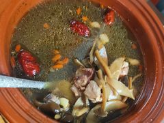 -有红鸡毛店·川菜(建设路店)