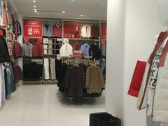 -优衣库(南京建邺万达广场店)