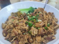 猪肘卤肉饭-黔江鸡杂•剁椒卤肉饭(蟠龙小学店)