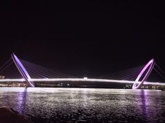 -南京眼步行桥