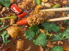 -鸿亨泰杂鱼馆(港馨家园店)