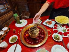 -小龙翻大江文化火锅(宽窄店)