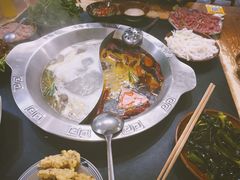 -重庆故事姊妹老火锅(财经学院店)