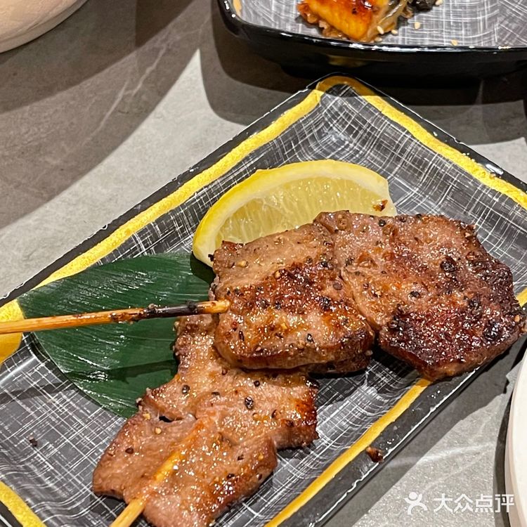 去香港总要吃一次的日料放题，人均只要 200+