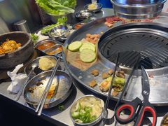 -哈哈碳都·牛肋条无限自助烤肉(台江万达店)