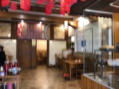 -石磨豆花家常菜·牦牛排土火锅