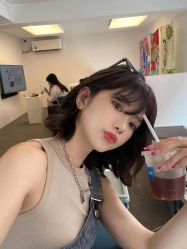 -变画·发型STUDIO