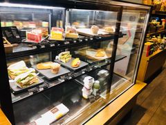 面包甜点陈列柜-星巴克(天津鲁能中心第三店)
