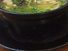 -丽虹云南过桥米线(兴工街店)
