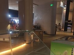 -涨巢·潮玩水疗局