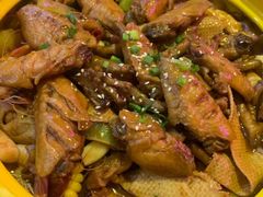 -多嘴超级肉蟹煲(欧亚卖场店)